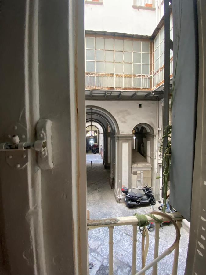 نابولي Maison Dante المظهر الخارجي الصورة